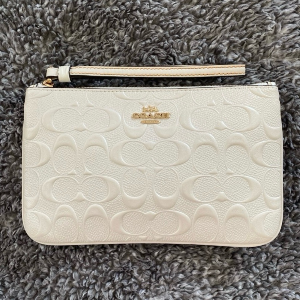 COACH SIGNATURE EMBOSSED LARGE WRISTLET/WALLET/CLUTCH